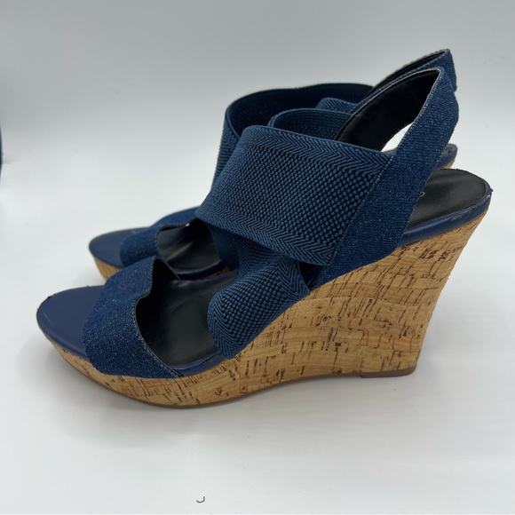 Charles David Women Blue Wedge Sandal US 8.5 - Picture 4 of 14